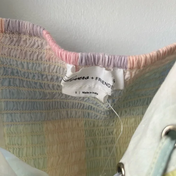 NWOT Lovers & Friends Top - Picture 2 of 3